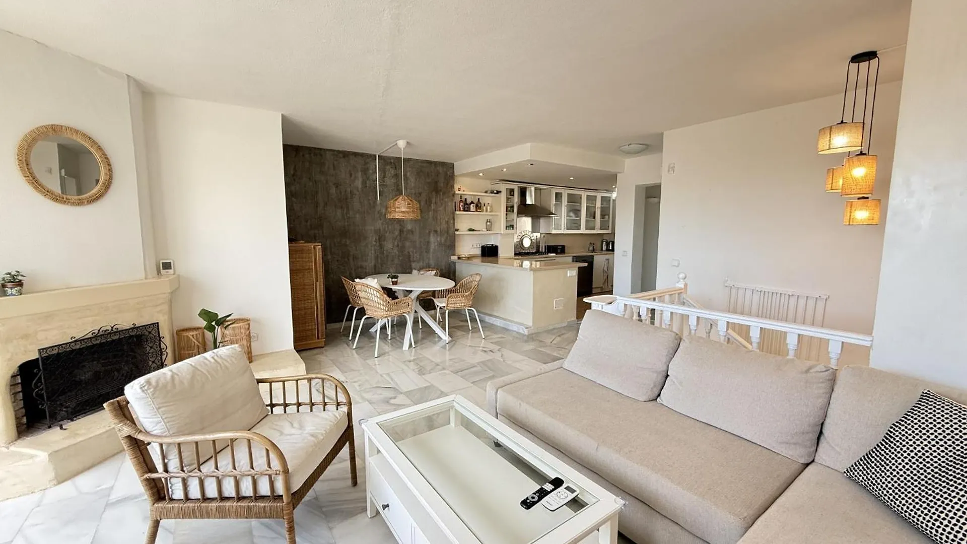 Cozy 3-Bedroom Townhouse In Calahonda MIJAS COSTA Spain