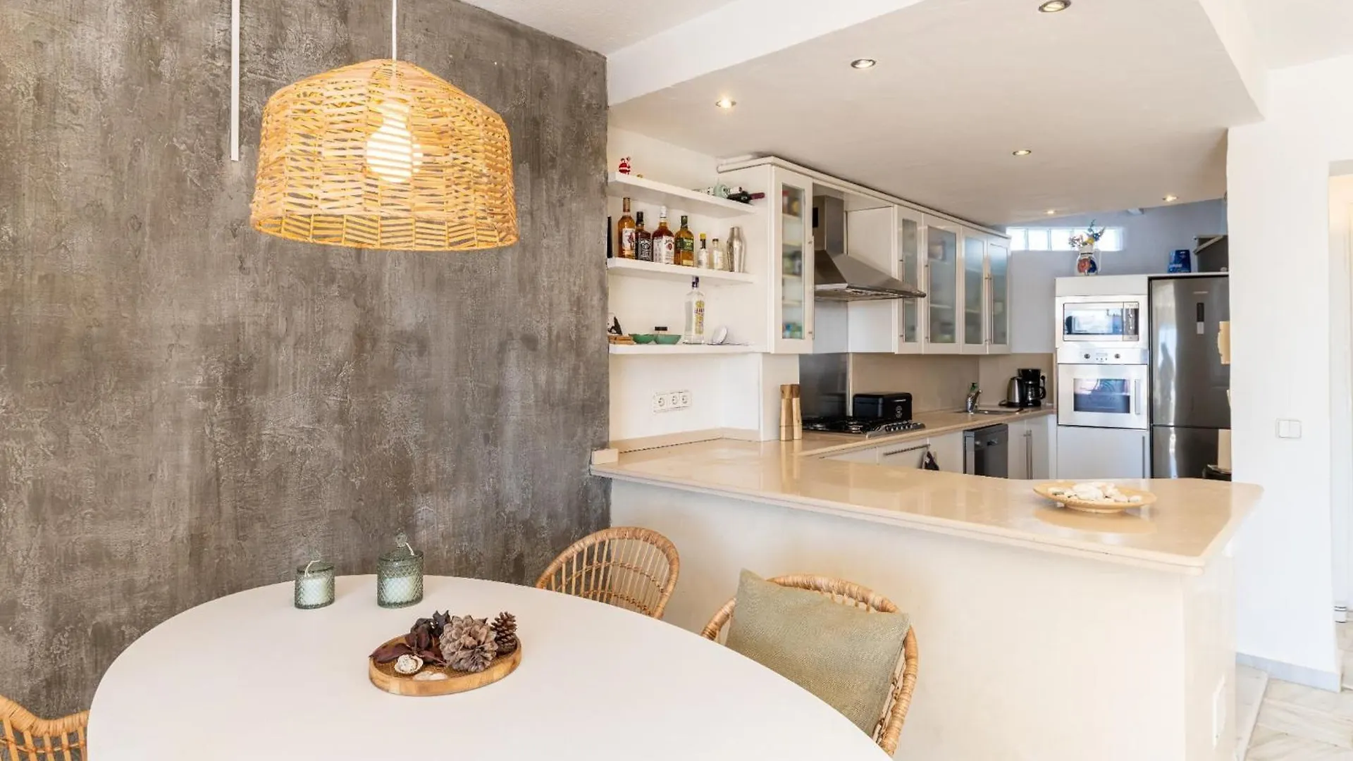Cozy 3-Bedroom Townhouse In Calahonda MIJAS COSTA 0*,